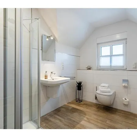 With 3 Bedrooms בית נופש גריטזיל
