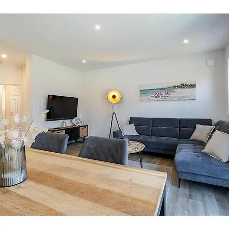 With 3 Bedrooms *